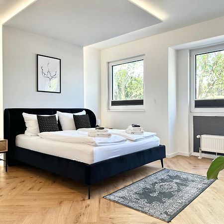Modern Apartment - Fuer Freunde & Familien, Stadtnah, Parkplatz, E-Ladestation, Gitterbox Fuer Fahrraeder, Fitnessstudio, Digitale Gaestemappe Mit Restaurant- Und Unternehmenstipps كوبلنس المظهر الخارجي الصورة
