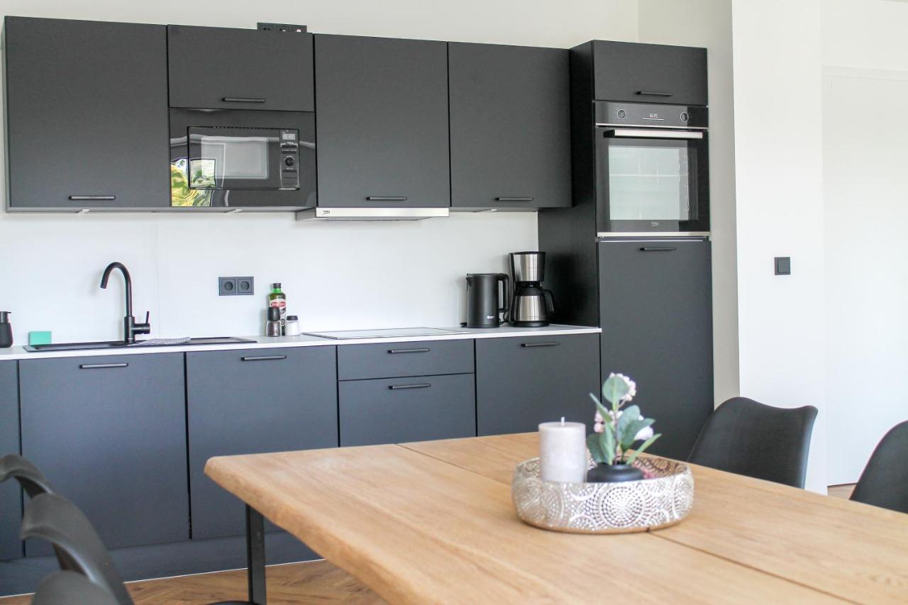 Modern Apartment - Fuer Freunde & Familien, Stadtnah, Parkplatz, E-Ladestation, Gitterbox Fuer Fahrraeder, Fitnessstudio, Digitale Gaestemappe Mit Restaurant- Und Unternehmenstipps كوبلنس المظهر الخارجي الصورة