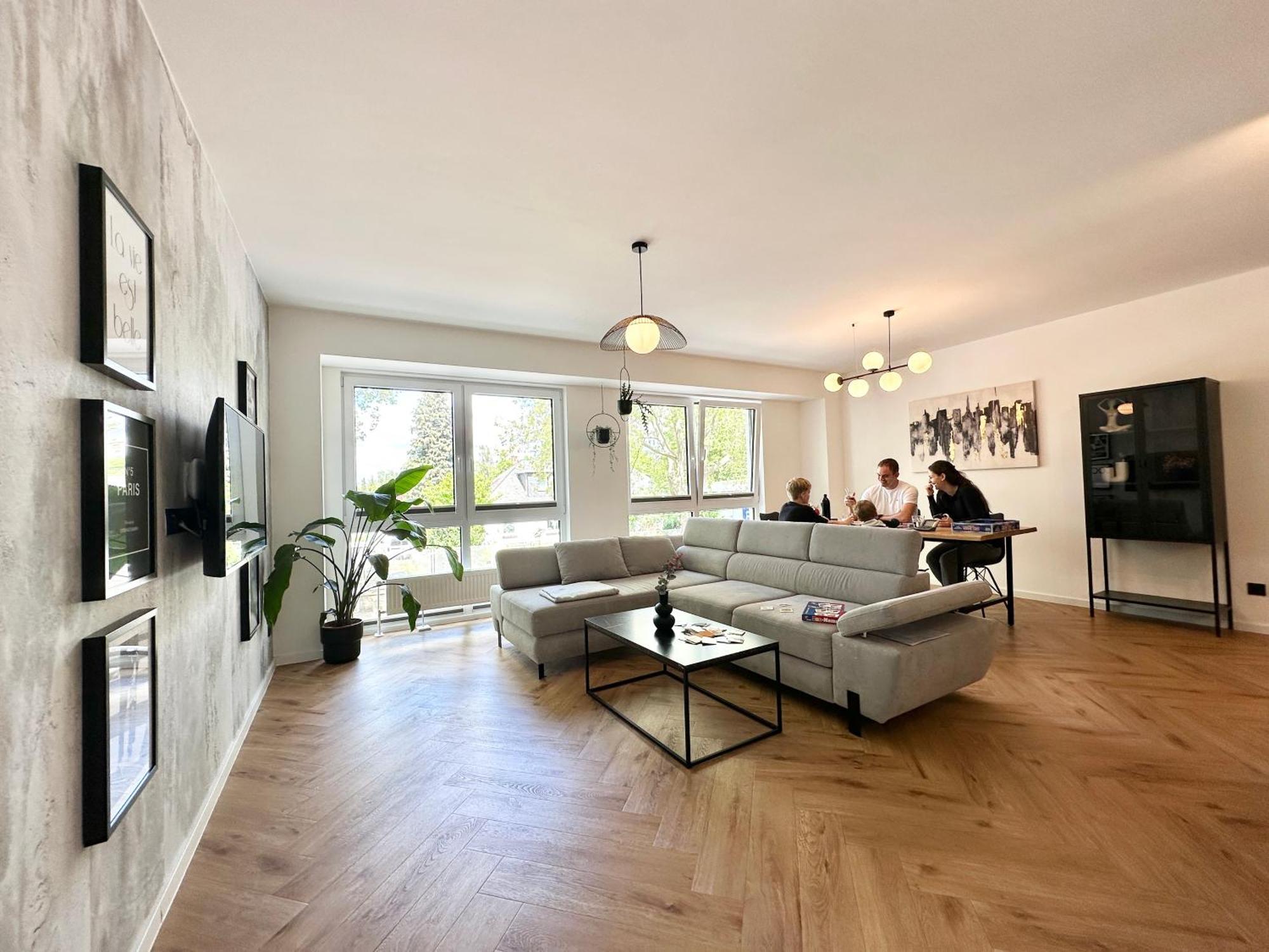 Modern Apartment - Fuer Freunde & Familien, Stadtnah, Parkplatz, E-Ladestation, Gitterbox Fuer Fahrraeder, Fitnessstudio, Digitale Gaestemappe Mit Restaurant- Und Unternehmenstipps كوبلنس المظهر الخارجي الصورة